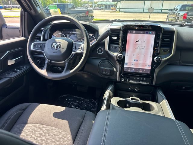 New 2026 RAM 2500 Big Horn AWD/4WD image 10