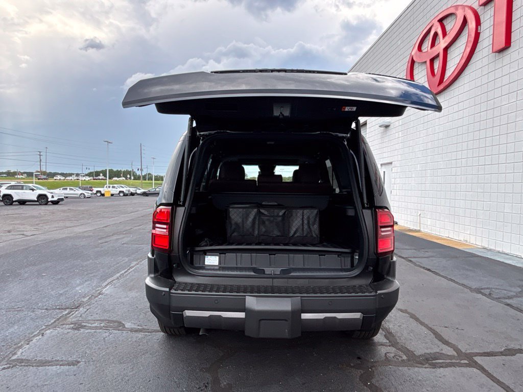 New 2027 Toyota Land Cruiser AWD/4WD image 34