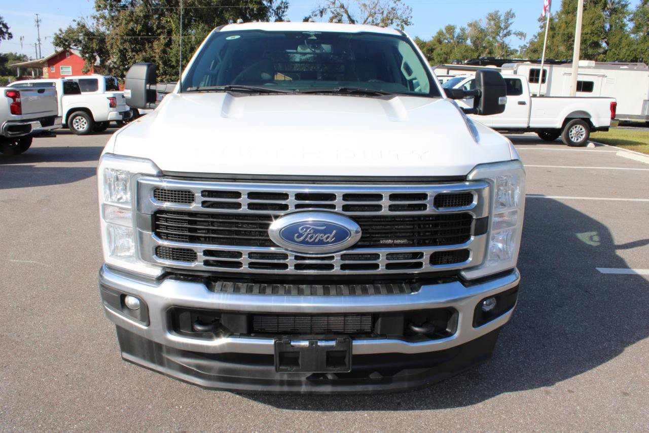 Used 2023 Ford F350 XLT w/ FX4 Off-Road Package AWD/4WD image 2