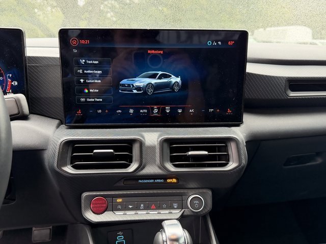 Used 2024 Ford Mustang EcoBoost image 12