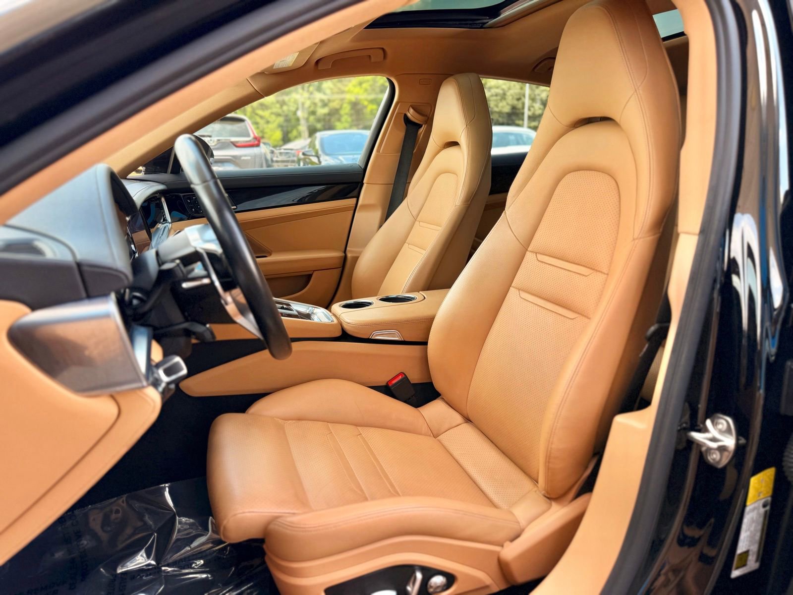 Used 2018 Porsche Panamera 4 AWD/4WD image 26