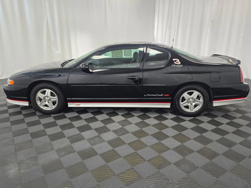 Used 2002 Chevrolet Monte Carlo SS w/ Preferred Equipment Group image 2