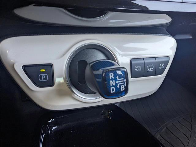 Used 2019 Toyota Prius Prime Plus image 12