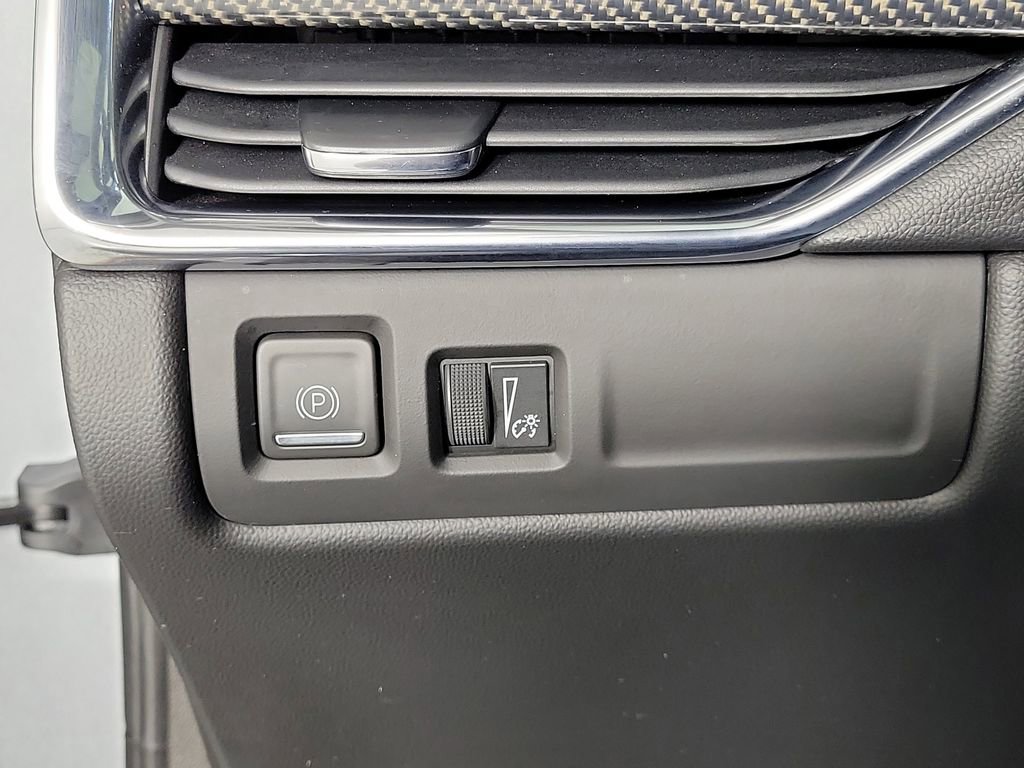 Used 2023 Cadillac XT4 Sport w/ Cold Weather Package FWD image 31