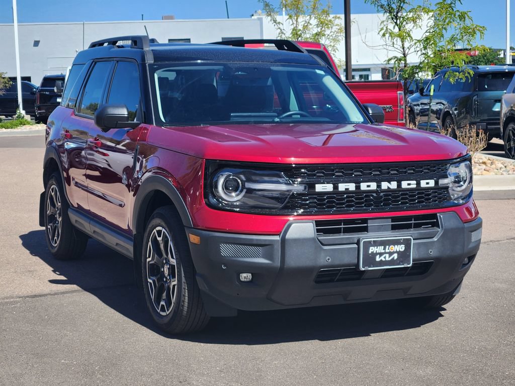 Used 2025 Ford Bronco Sport Outer Banks w/ Outer Banks Tech Package+ AWD/4WD image 3
