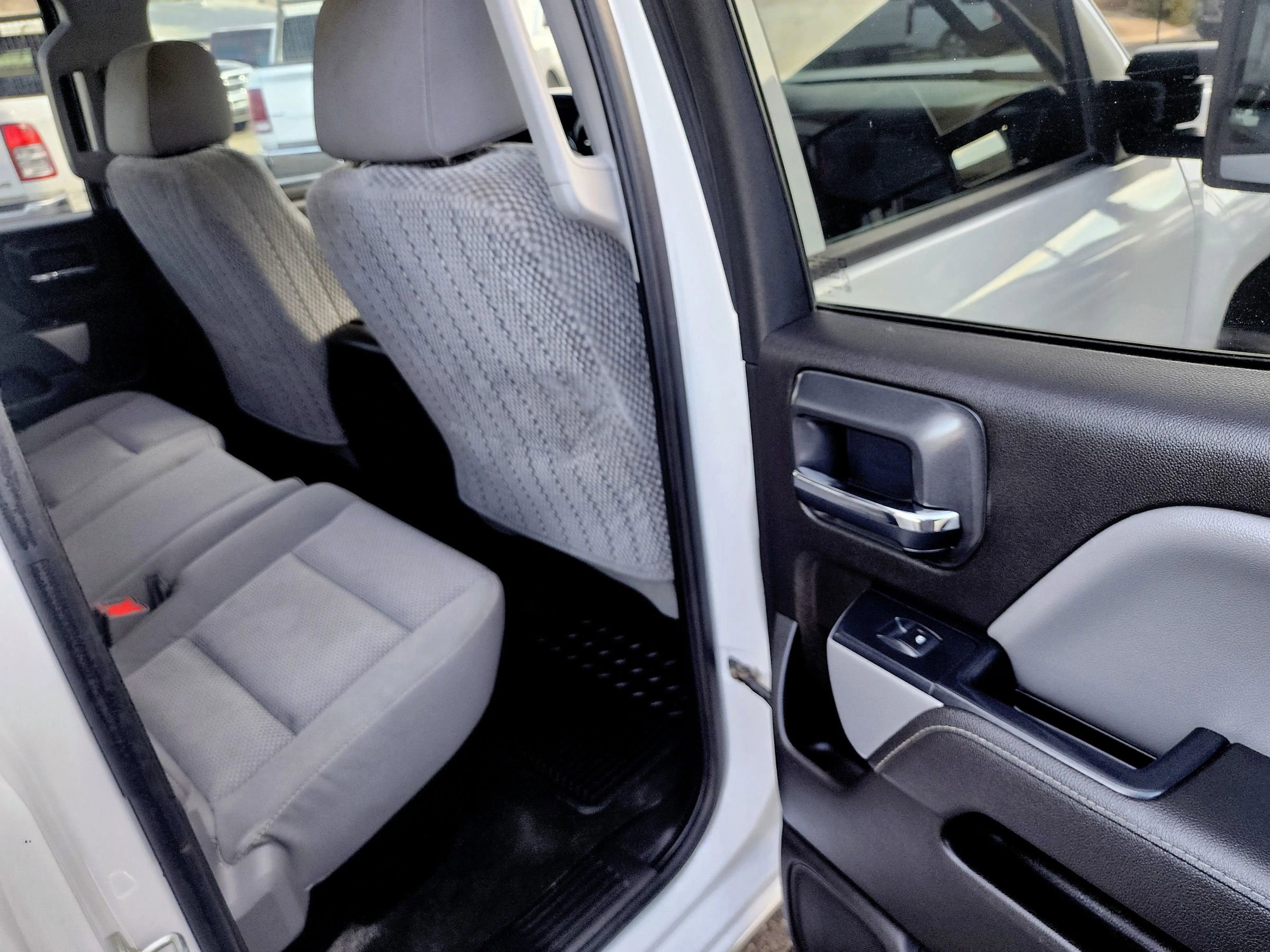 Used 2017 Chevrolet Silverado 3500 LT image 39