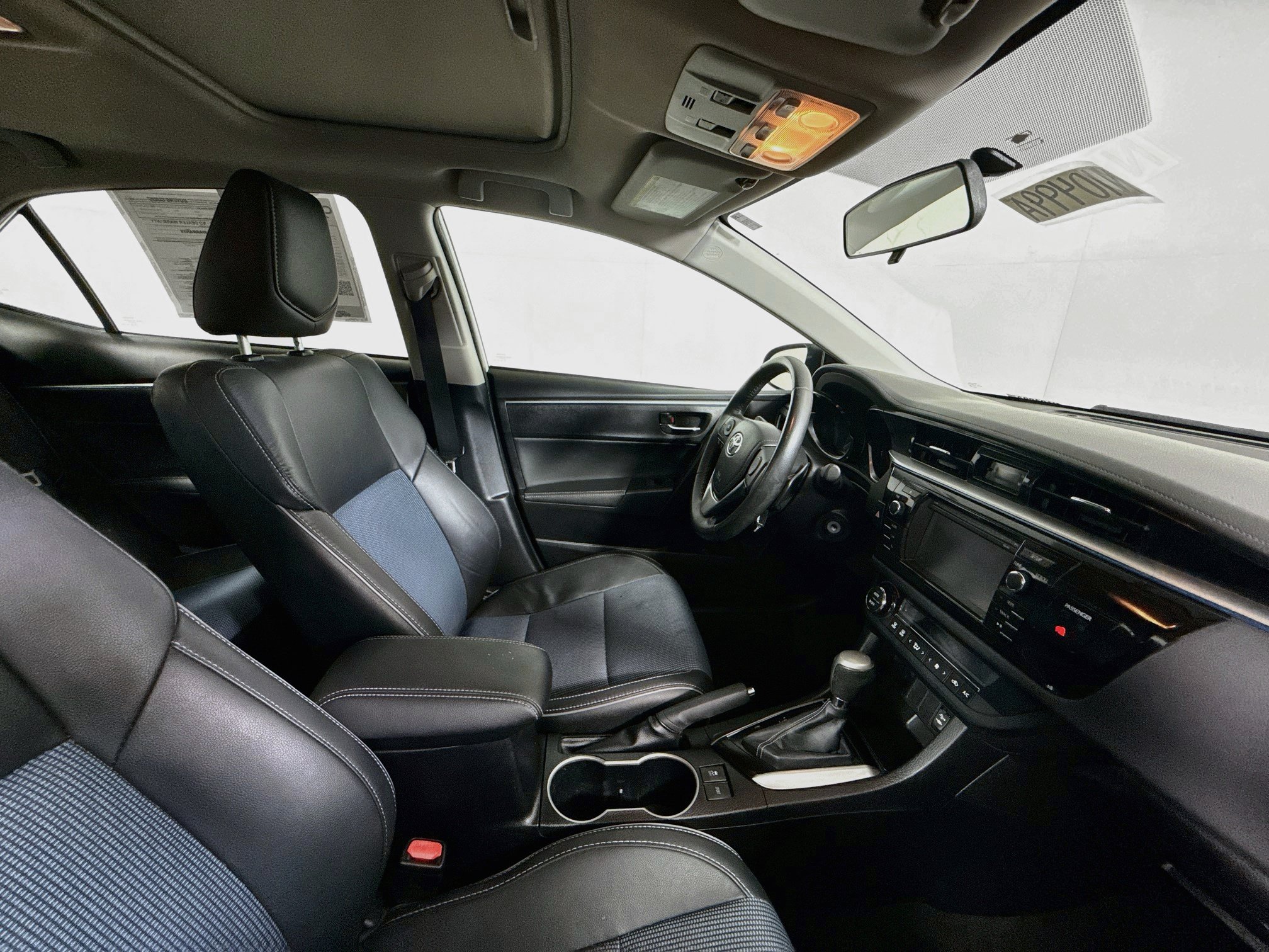 Used 2015 Toyota Corolla S FWD image 25