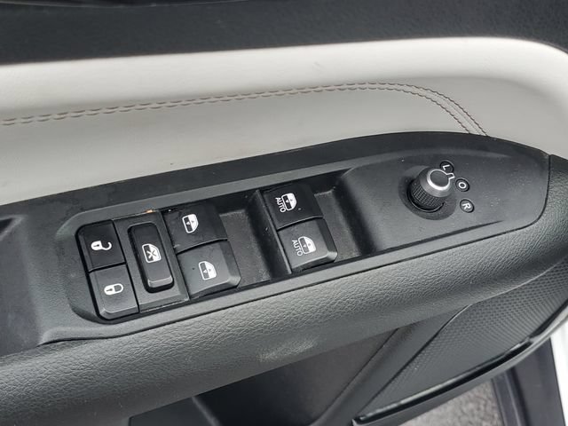 Used 2024 Jeep Compass Limited AWD/4WD image 16