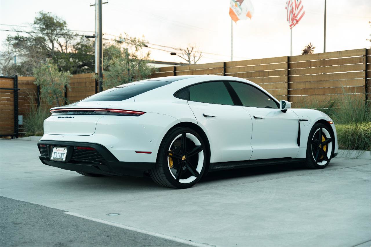 Used 2022 Porsche Taycan Turbo S AWD/4WD image 5