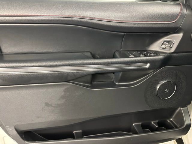 Used 2022 Ford Expedition Limited image 22