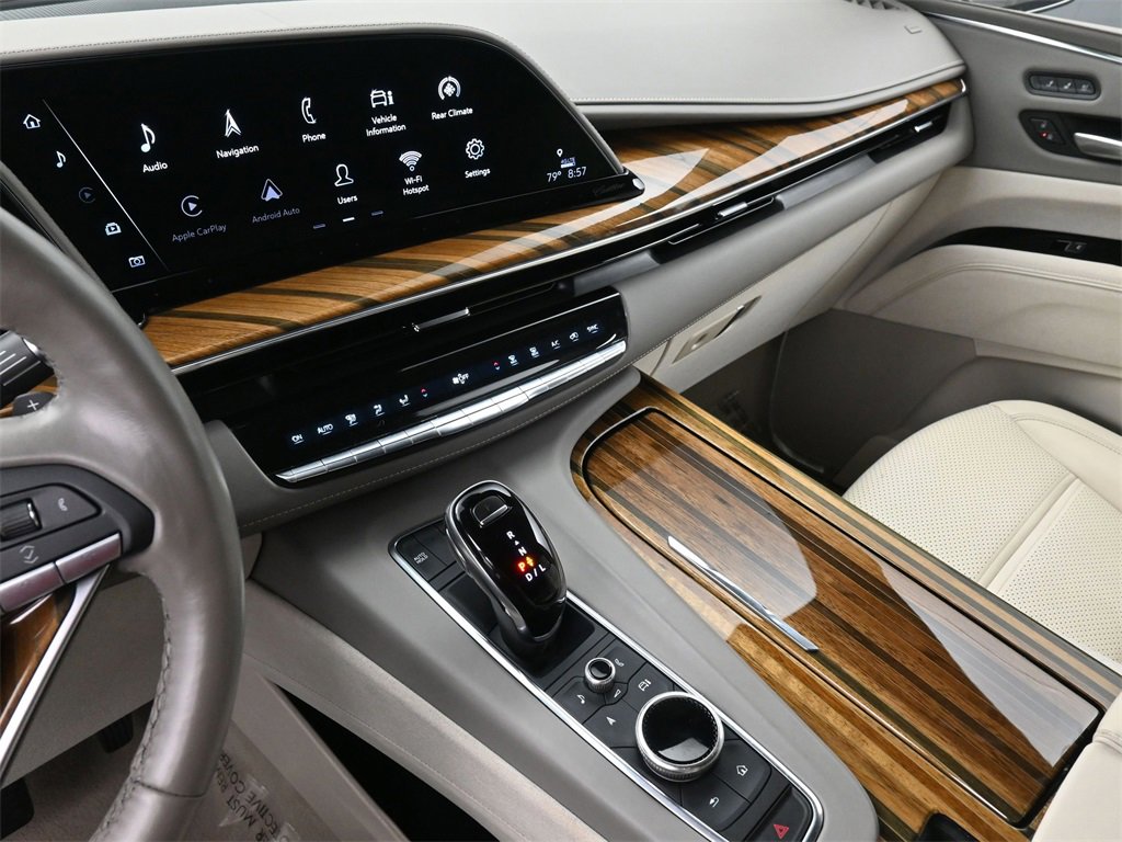 Used 2022 Cadillac Escalade ESV Premium Luxury Platinum image 8
