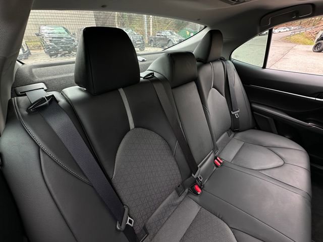 Used 2018 Toyota Camry XSE image 38