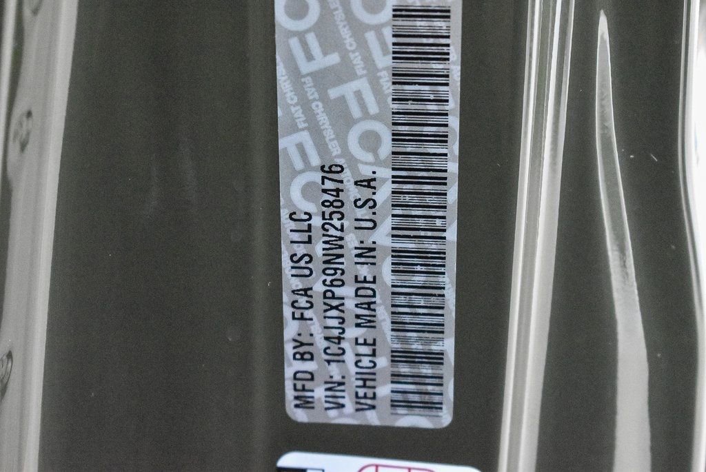 Used 2022 Jeep Wrangler Unlimited Sahara 4xe image 27