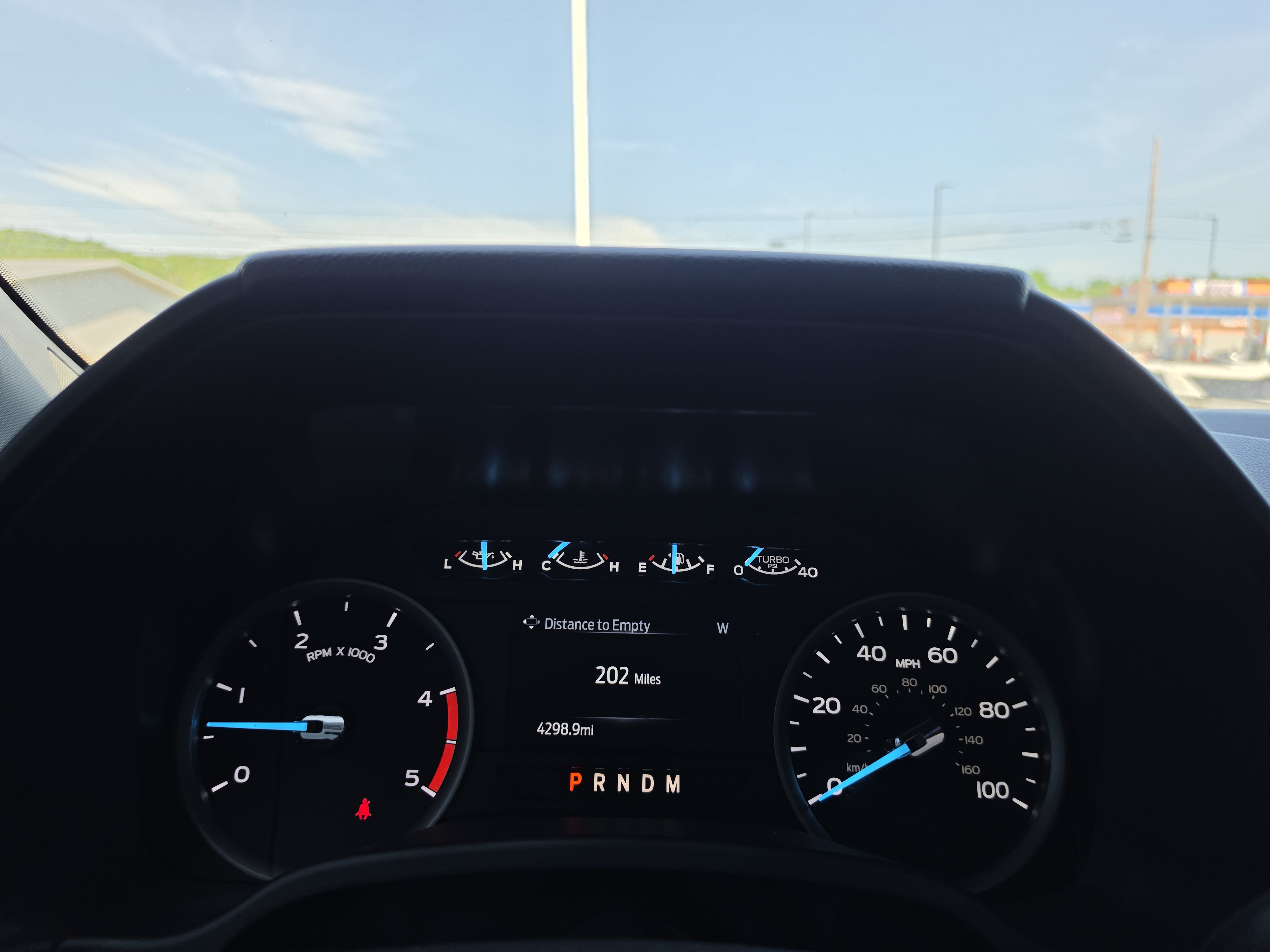 Used 2022 Ford F550 4x4 Regular Cab Super Duty image 17