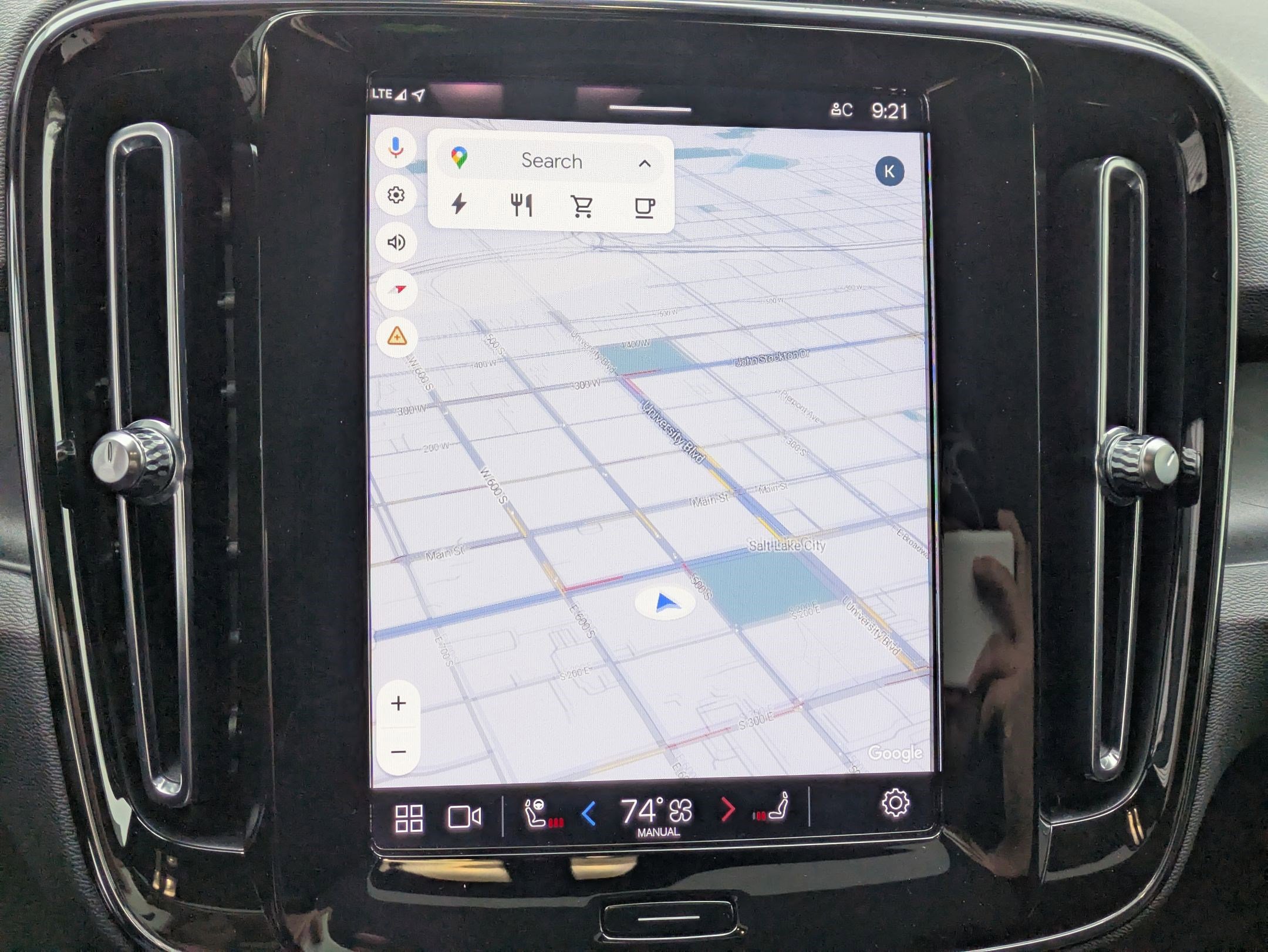 Certified 2023 Volvo C40 P8 Recharge Ultimate image 21