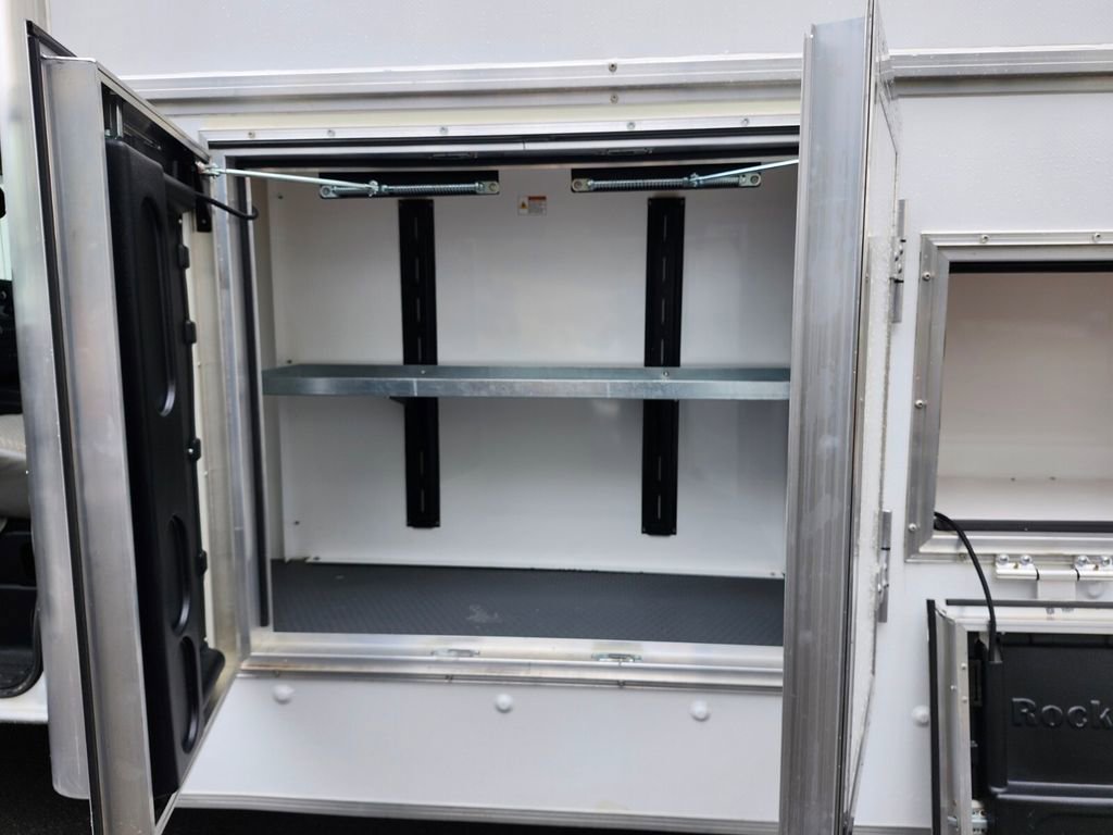 Used 2022 Chevrolet Express 3500 w/ Power Convenience Package image 25