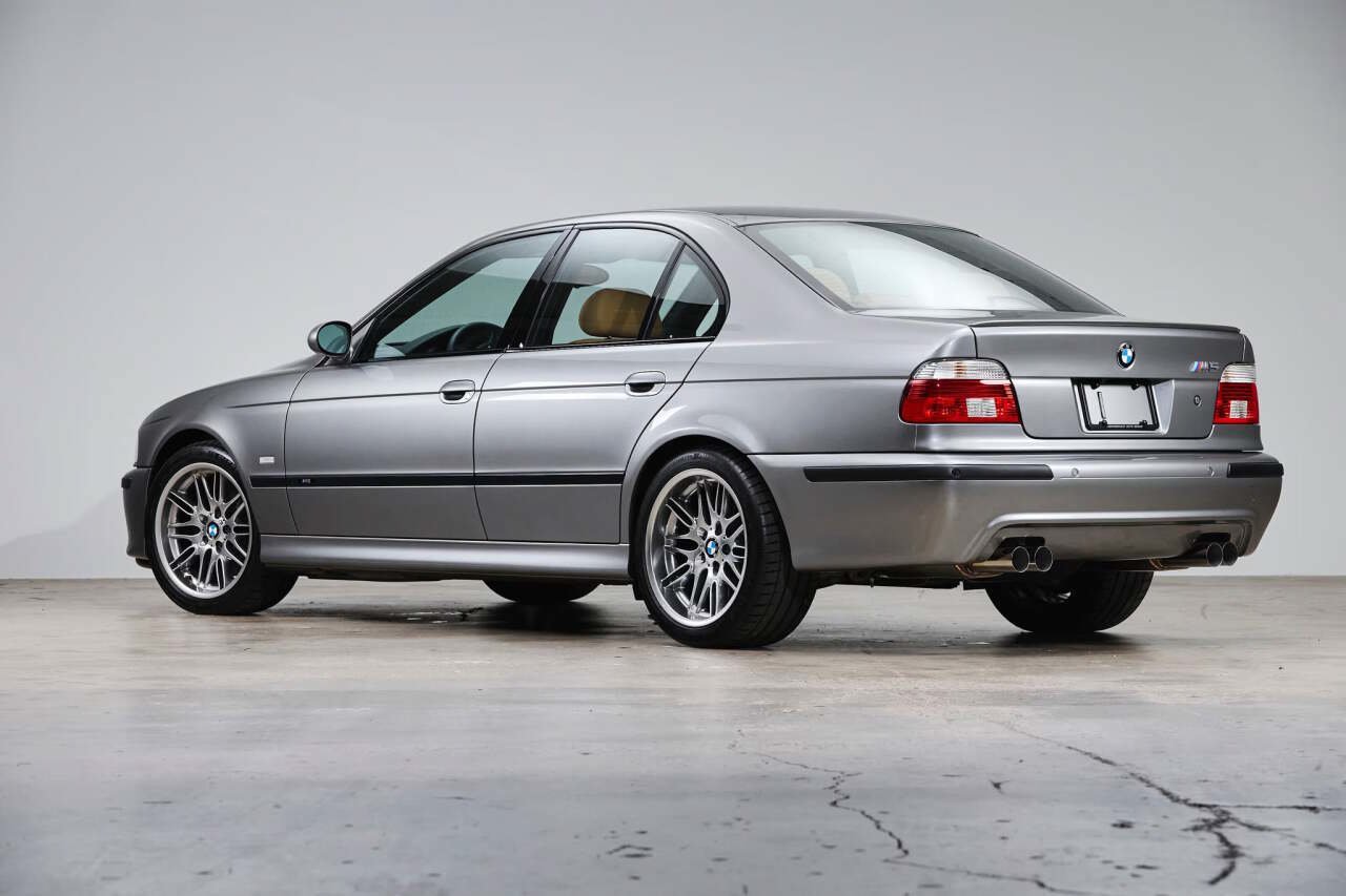 Used 2003 BMW M5 RWD image 8