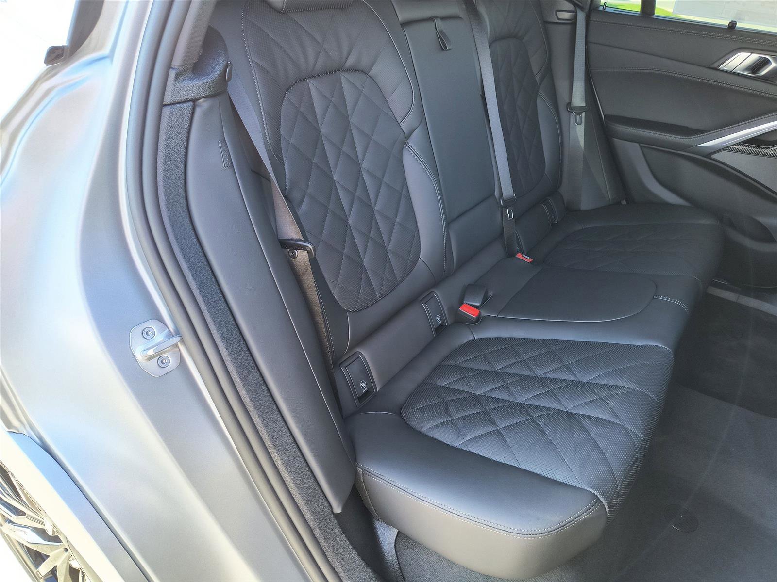 New 2026 BMW X6 M60i image 14