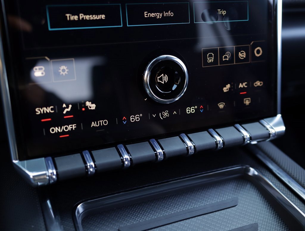 New 2026 GMC Sierra EV Elevation image 19