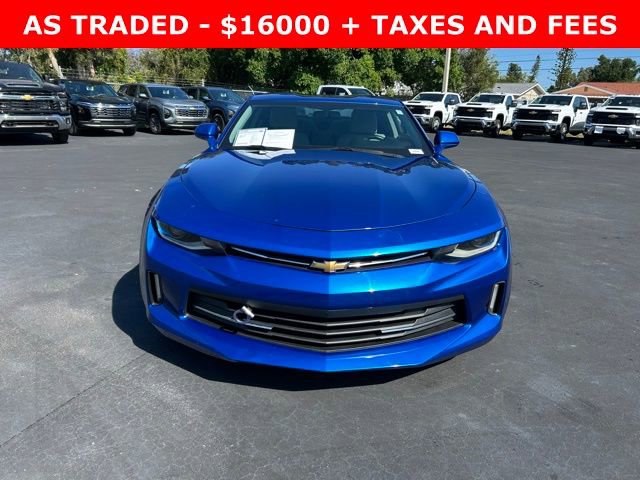 Used 2016 Chevrolet Camaro LT w/ Technology Package RWD image 2