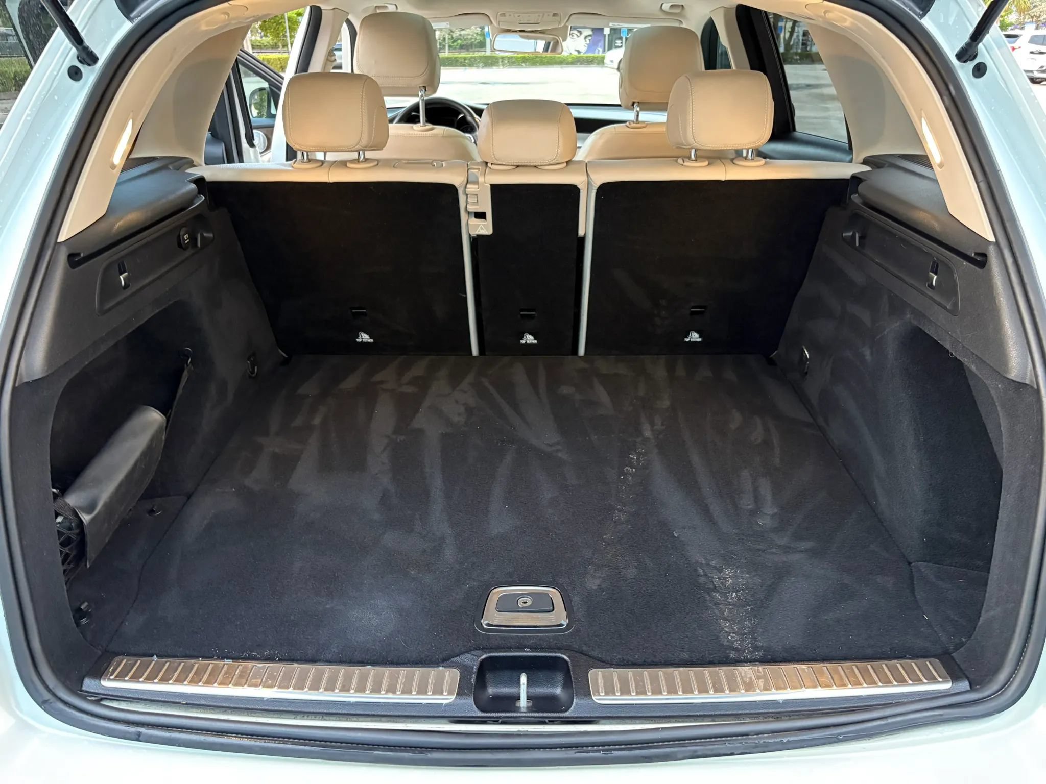 Used 2017 Mercedes-Benz GLC 300 4MATIC image 31