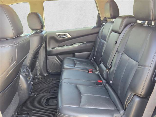 Used 2017 Nissan Pathfinder SL FWD image 16