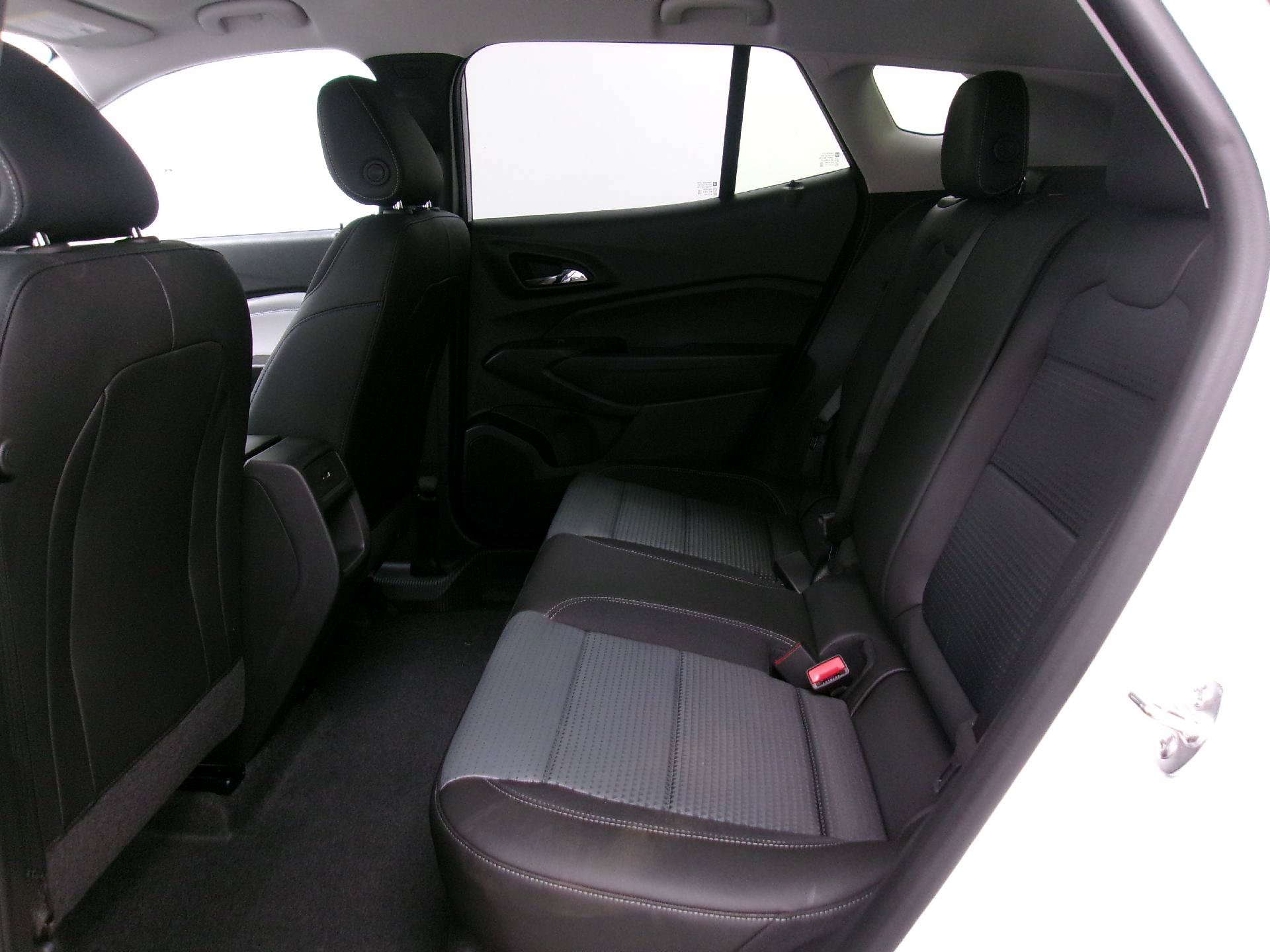 New 2026 Chevrolet Trax LT w/ LT Convenience Package FWD image 9
