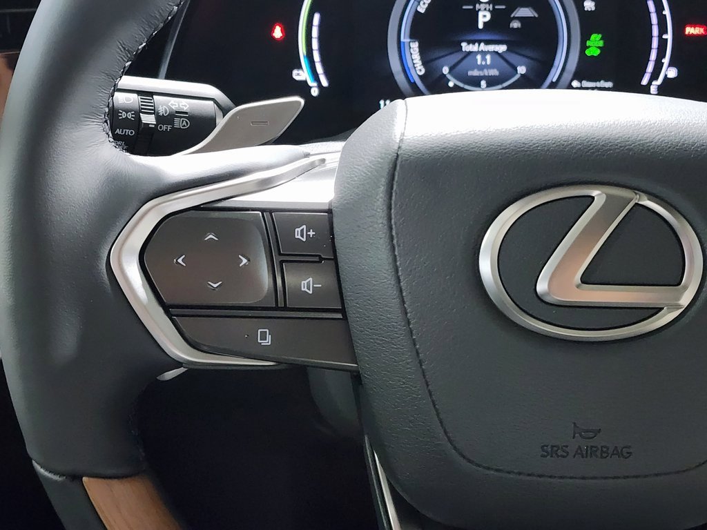 New 2025 Lexus RX 450h AWD w/ Luxury Package image 16