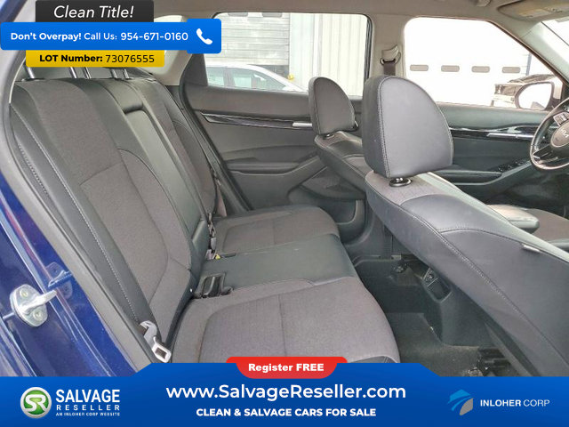Used 2023 Kia Seltos S w/ Navigation Package FWD image 15