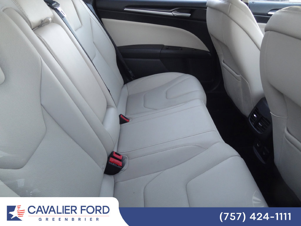 Used 2017 Ford Fusion Titanium FWD image 12
