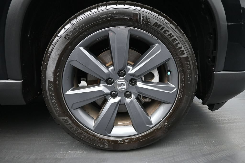 Used 2025 Honda Pilot Sport image 10
