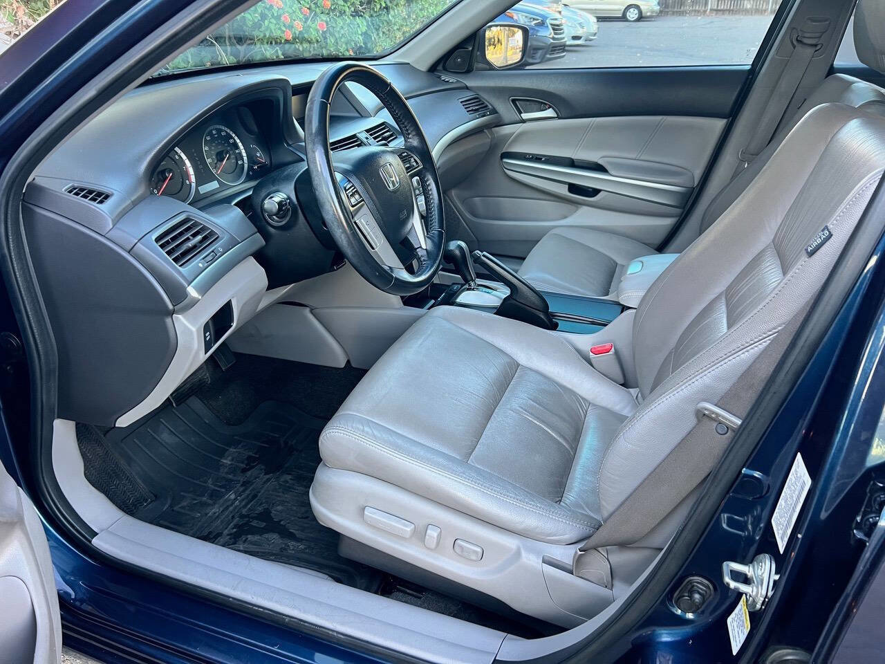 Used 2010 Honda Accord EX-L image 13