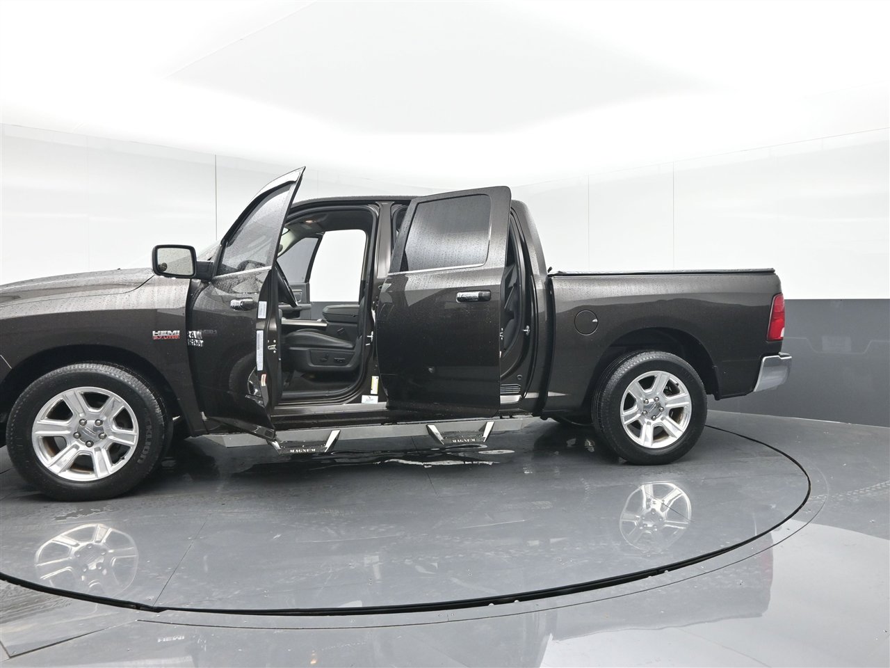 Used 2017 RAM 1500 Lone Star image 40