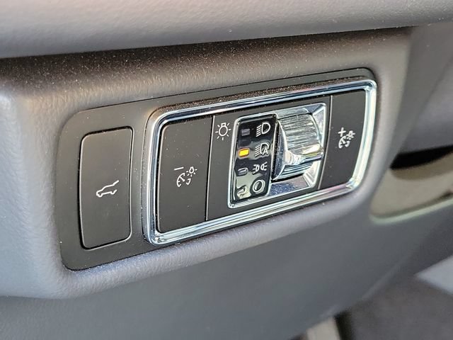 Used 2025 Lincoln Aviator Reserve w/ Equipment Group 201A AWD/4WD image 11