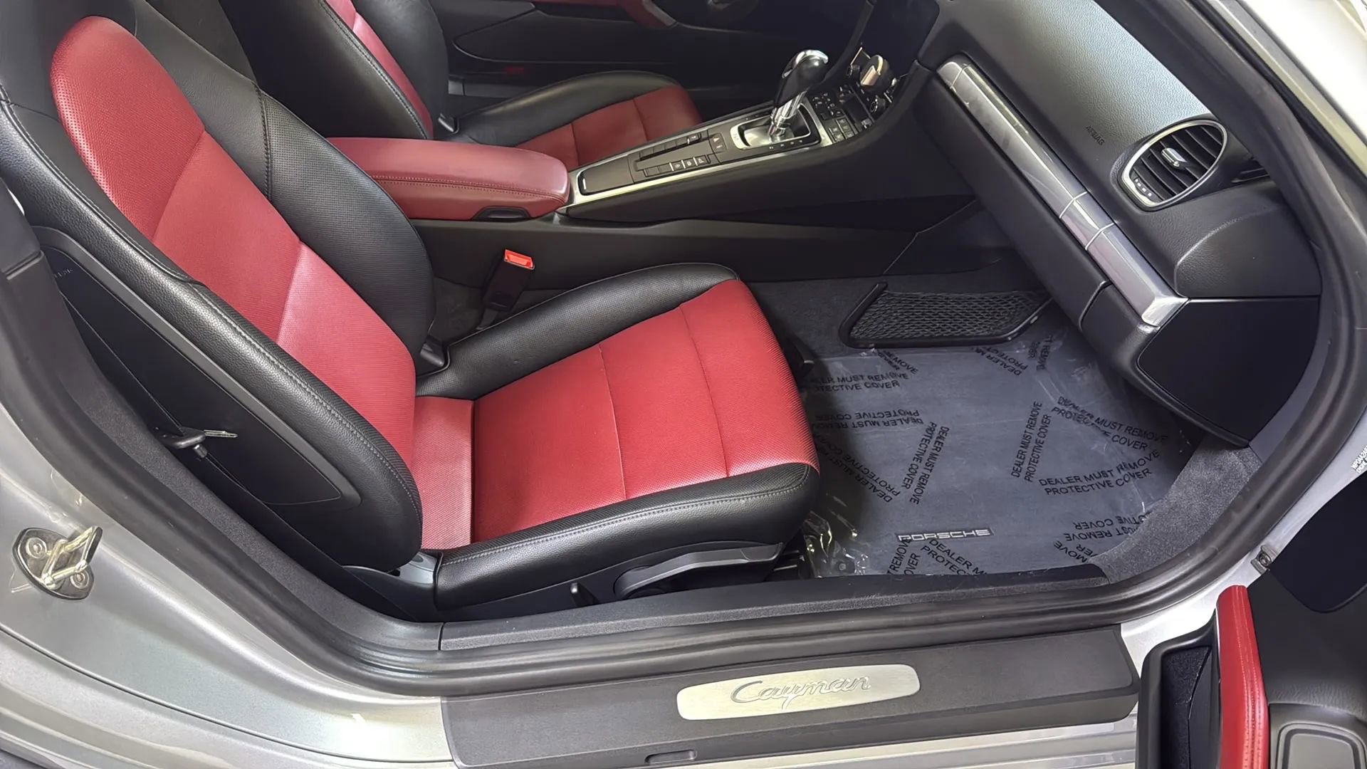 Used 2018 Porsche 718 Cayman image 19