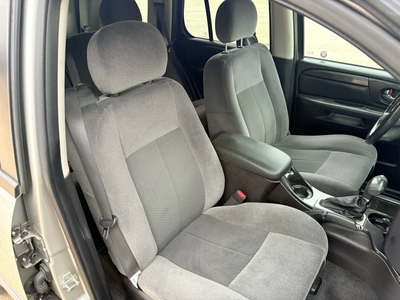 Used 2007 GMC Envoy SLE image 39