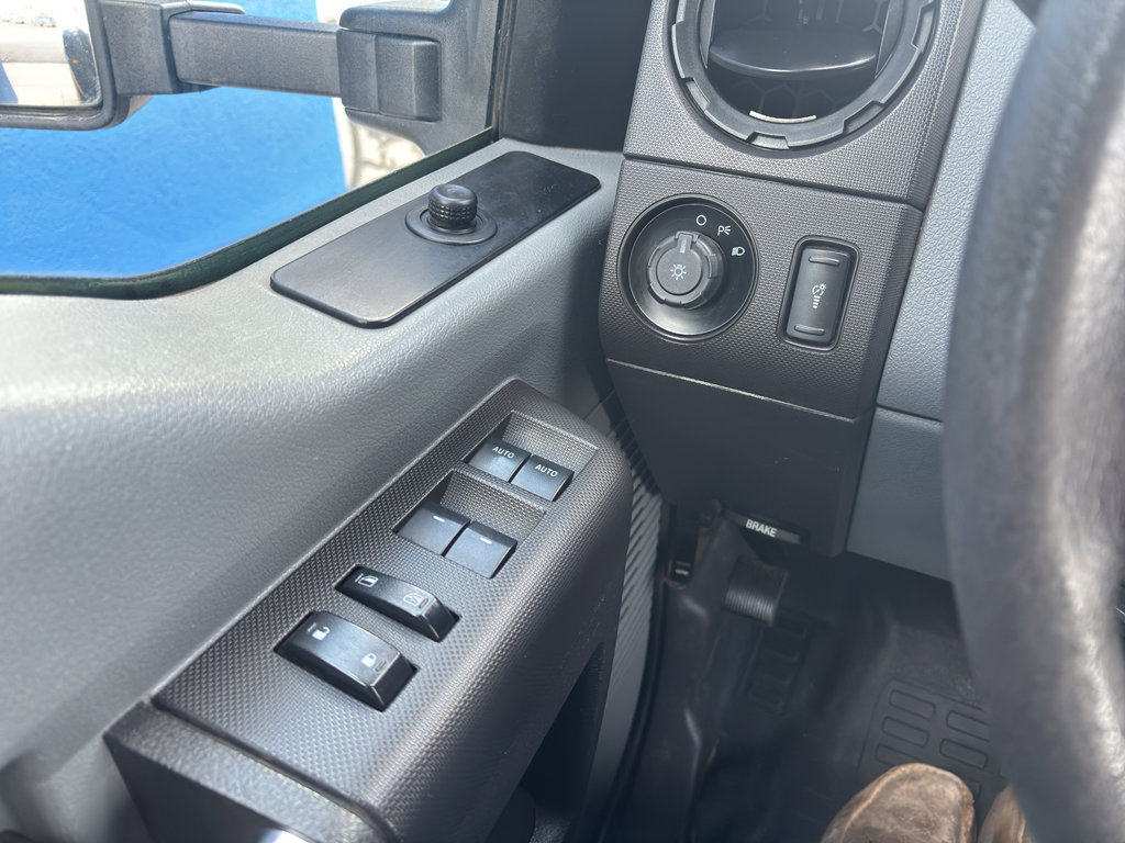 Used 2015 Ford F350 XL w/ Power Equipment Group AWD/4WD image 23