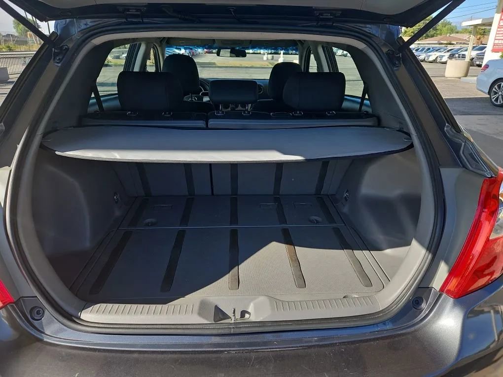 Used 2011 Toyota Matrix image 14