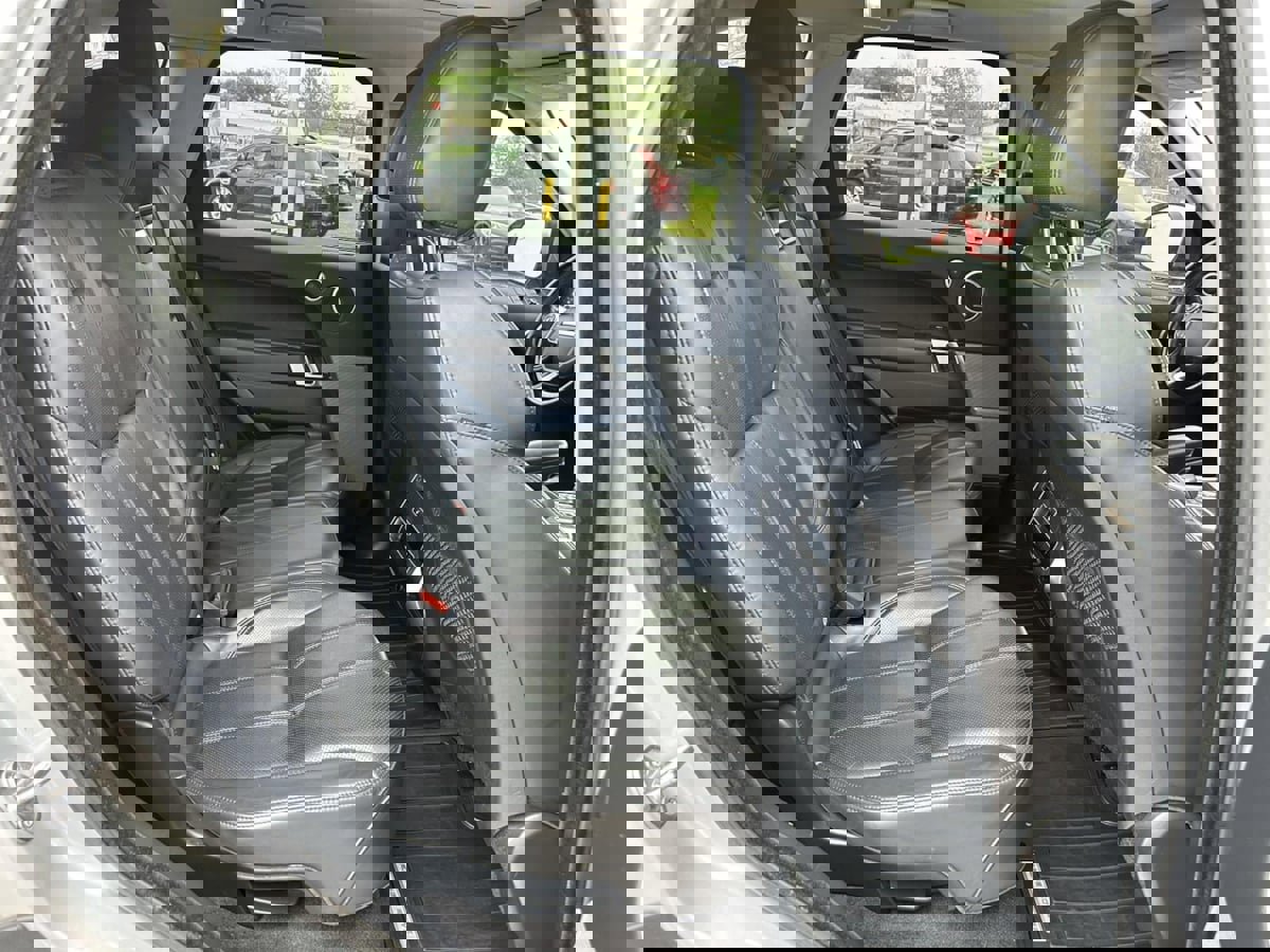 Used 2017 Land Rover Range Rover Sport image 17