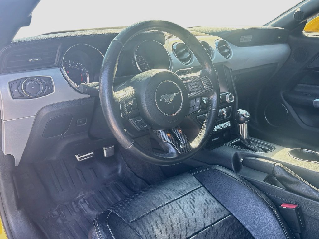 Used 2016 Ford Mustang Premium RWD image 10