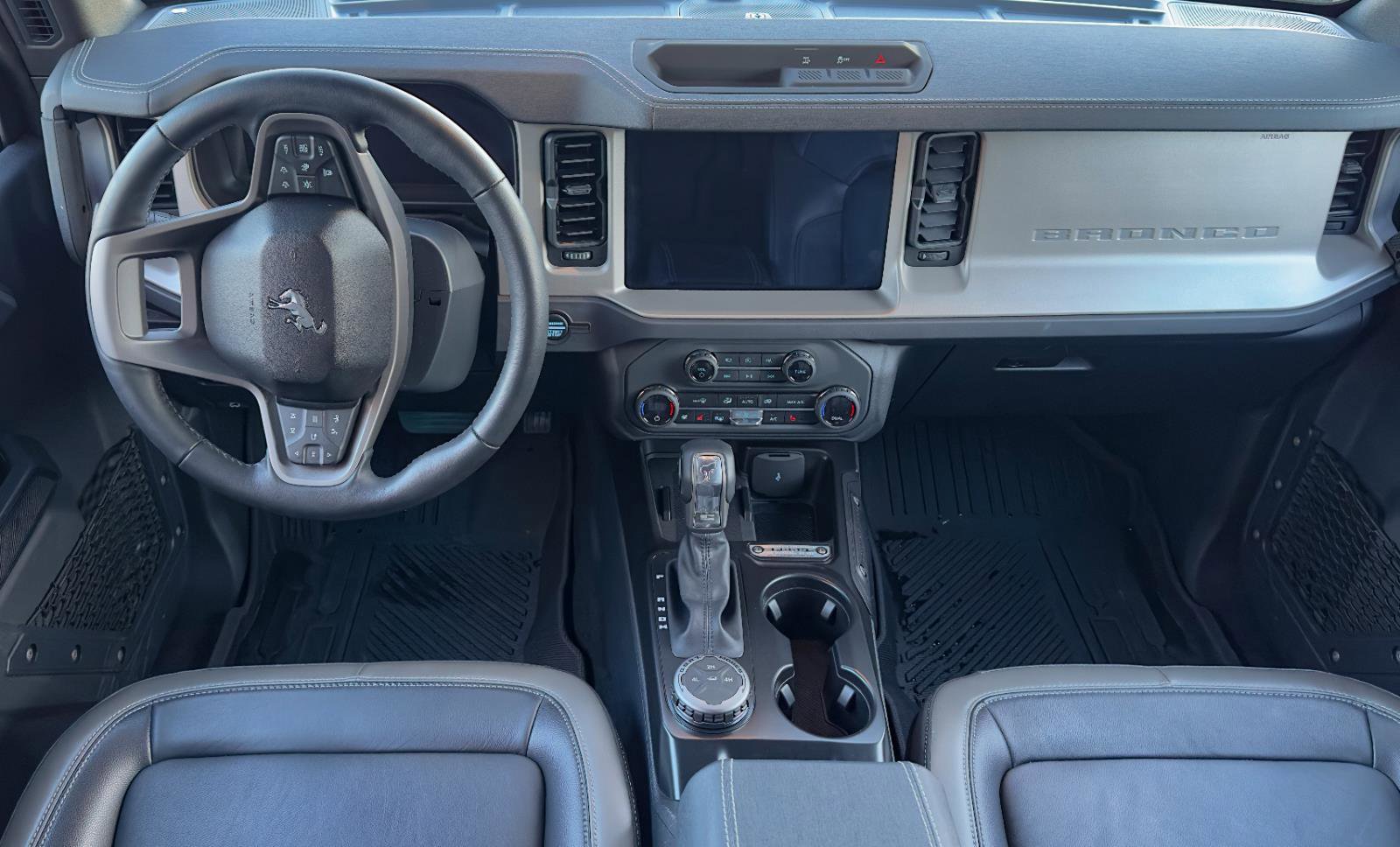 Used 2025 Ford Bronco Outer Banks image 11