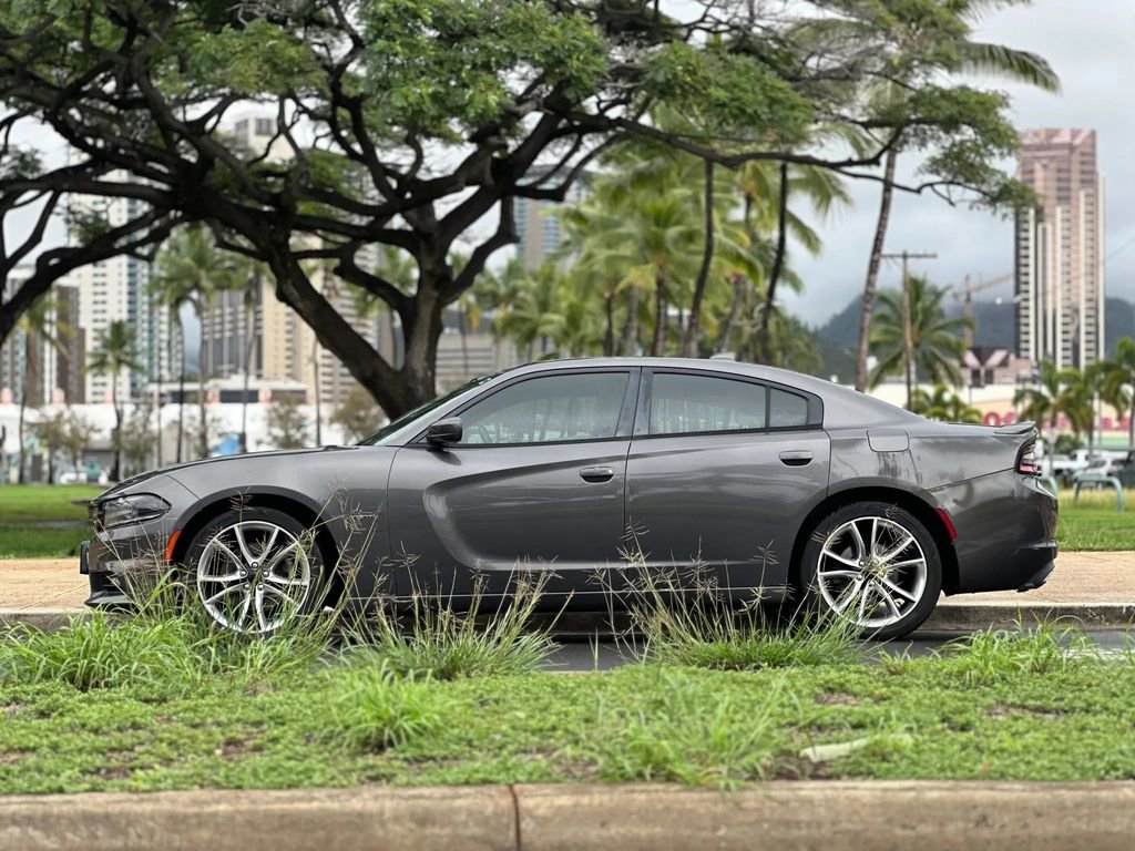 Used 2015 Dodge Charger R/T image 2