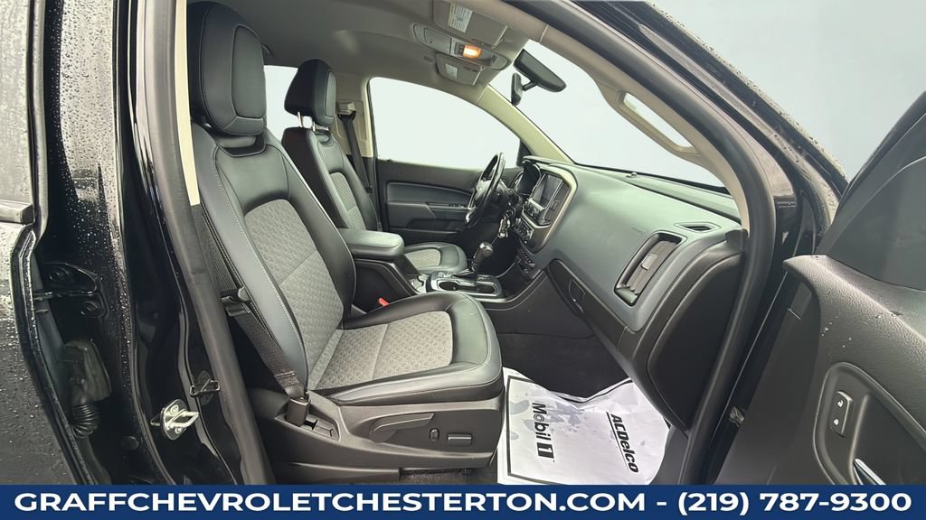 Used 2019 Chevrolet Colorado Z71 w/ Z71 Midnight Edition AWD/4WD image 35