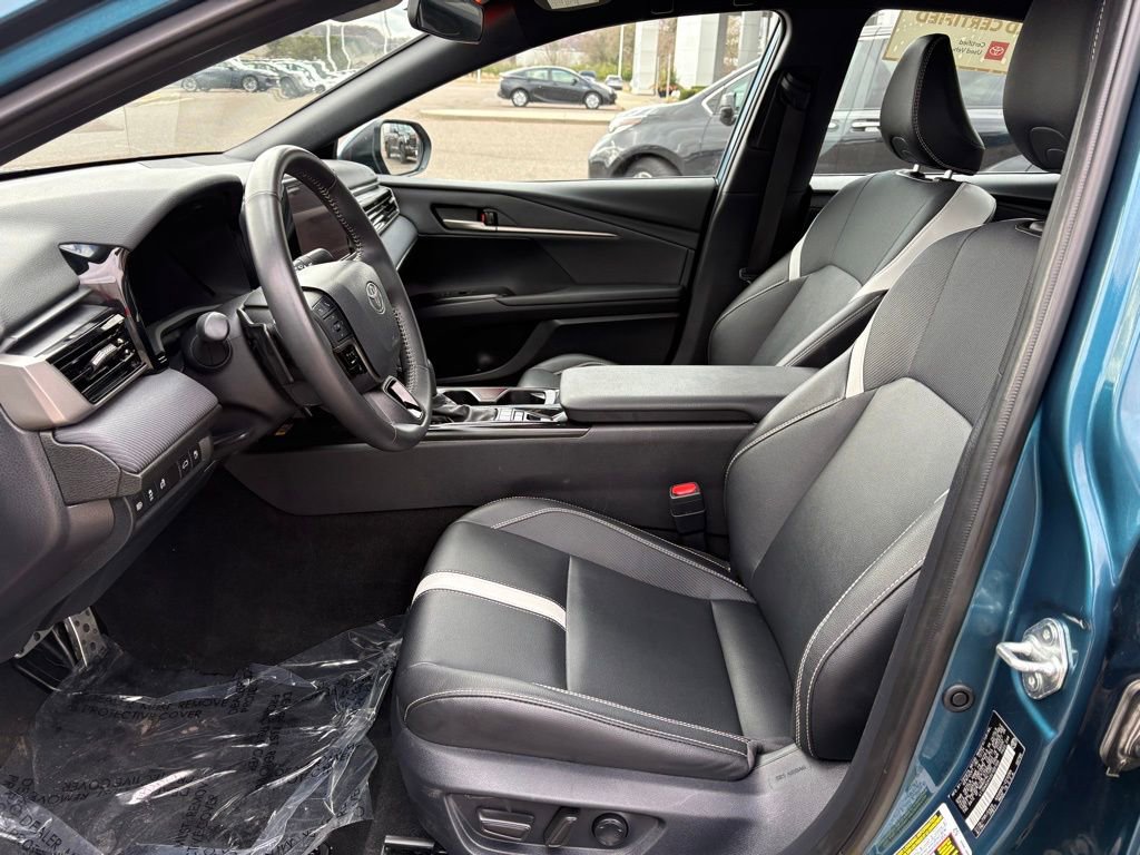 Certified 2025 Toyota Camry SE image 12
