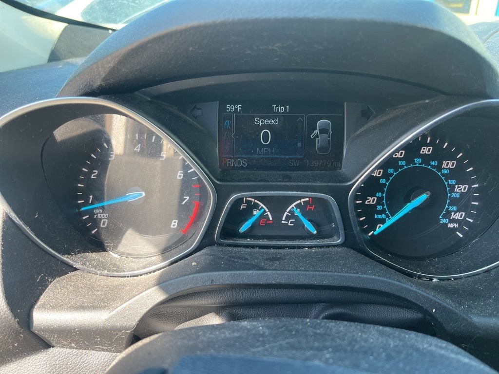 Used 2015 Ford Escape Titanium w/ Equipment Group 301A AWD/4WD image 2