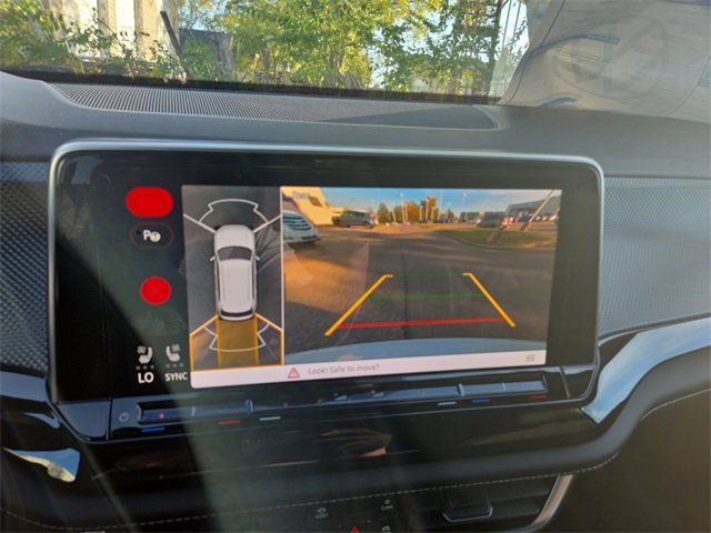 New 2026 Volkswagen Atlas Cross Sport SEL Premium R-Line image 22