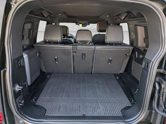 Certified 2023 Land Rover Defender 110 X-Dynamic SE image 6