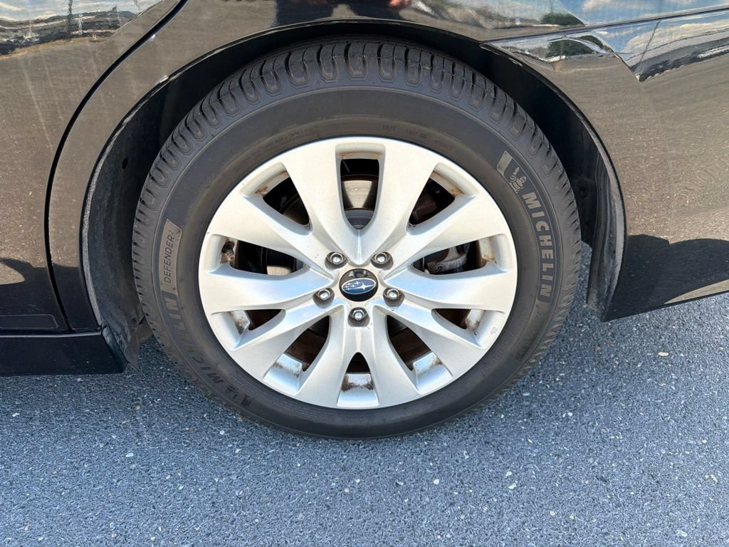 Used 2015 Subaru Legacy 2.5i Premium AWD/4WD image 12