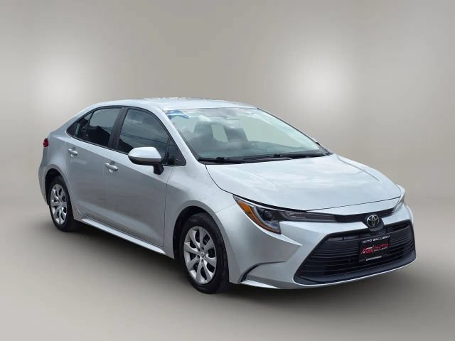 Used 2023 Toyota Corolla LE FWD image 3