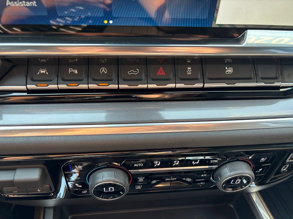 New 2026 Chevrolet Silverado 1500 High Country AWD/4WD image 25